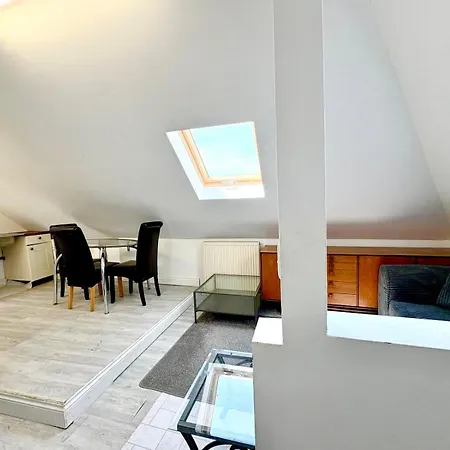 公寓 Attic Conversion