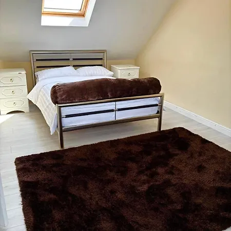 Attic Conversion Apartment Leeds (West Yorkshire)